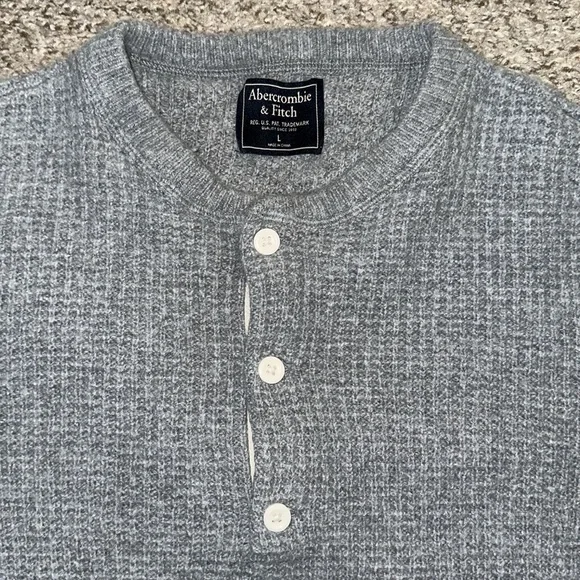 Abercrombie & Fitch Waffle Knit Henley Large Gray - Picture 2 of 3